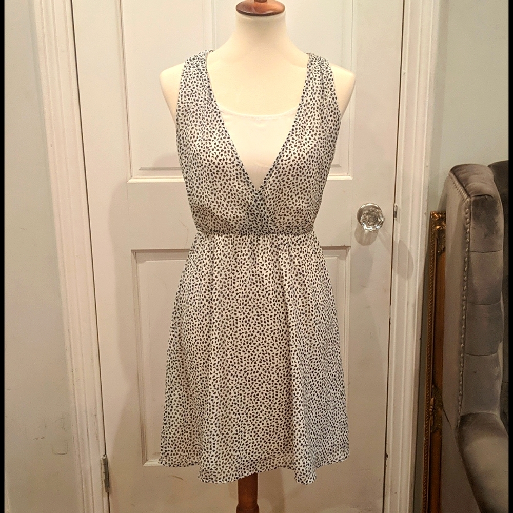 3/$25! NWOT Cute B&W Dress!!